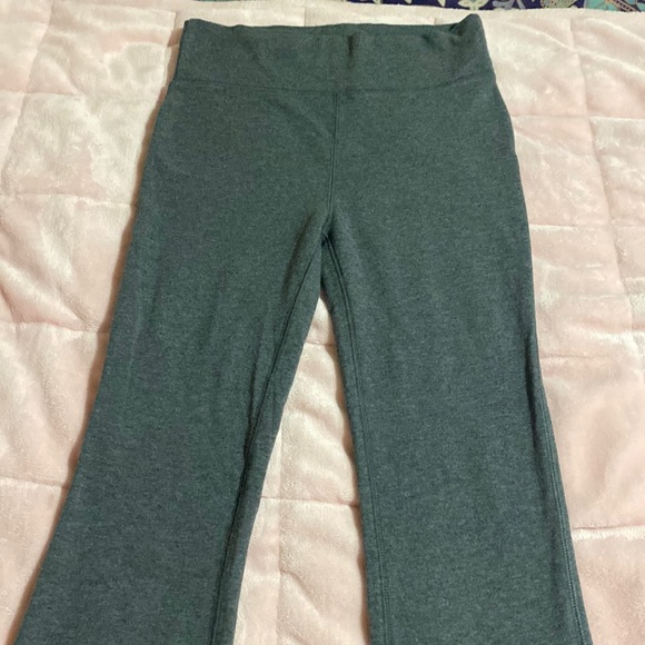 Gray, Size Small, flare yoga pants. - Picture 1 of 1